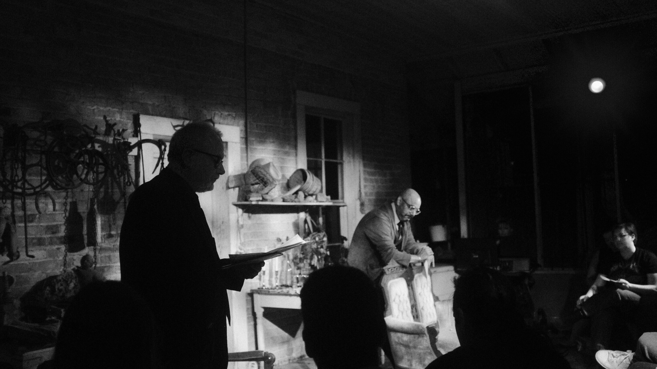 SIGNS, BELIEF AND PHILOSOPHY OF THE AUSTIN SÉANCE